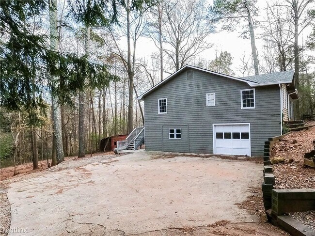 Building Photo - 4 br, 3 bath House - 6025 Turner Hill Road