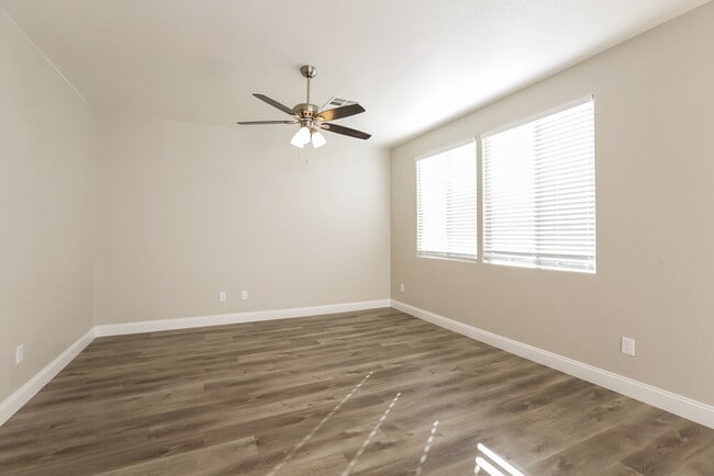 Building Photo - 10643 Solar Hawk Ave
