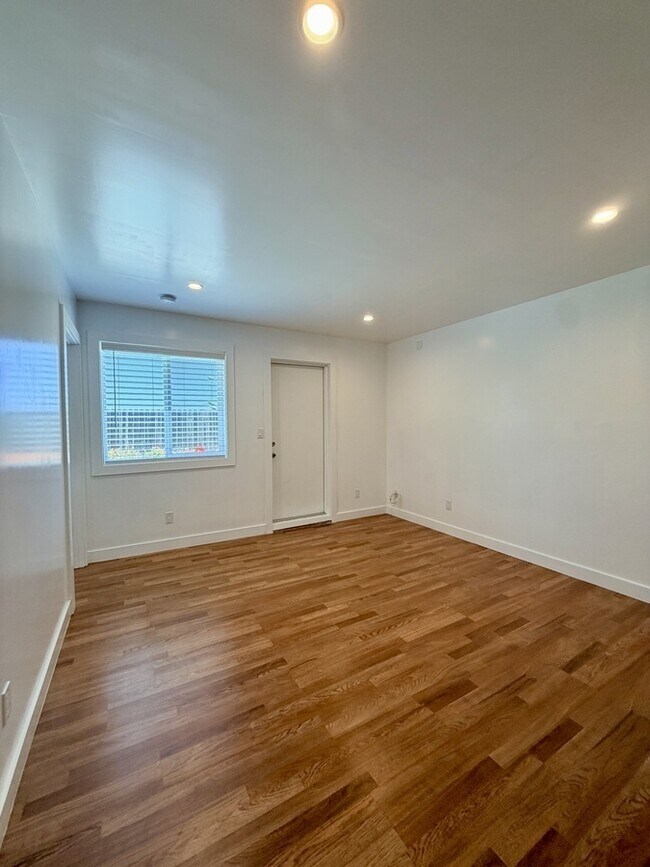 Foto del edificio - 17 Oakridge Dr