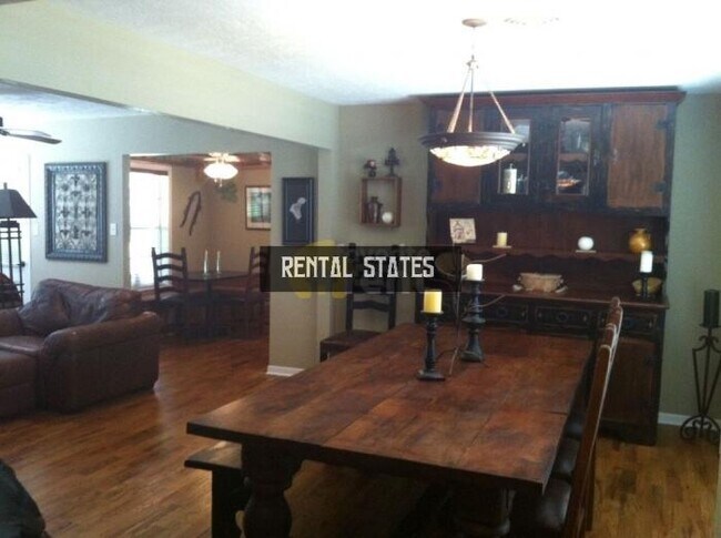 Building Photo - 3 bedroom in College Station TX 77845
