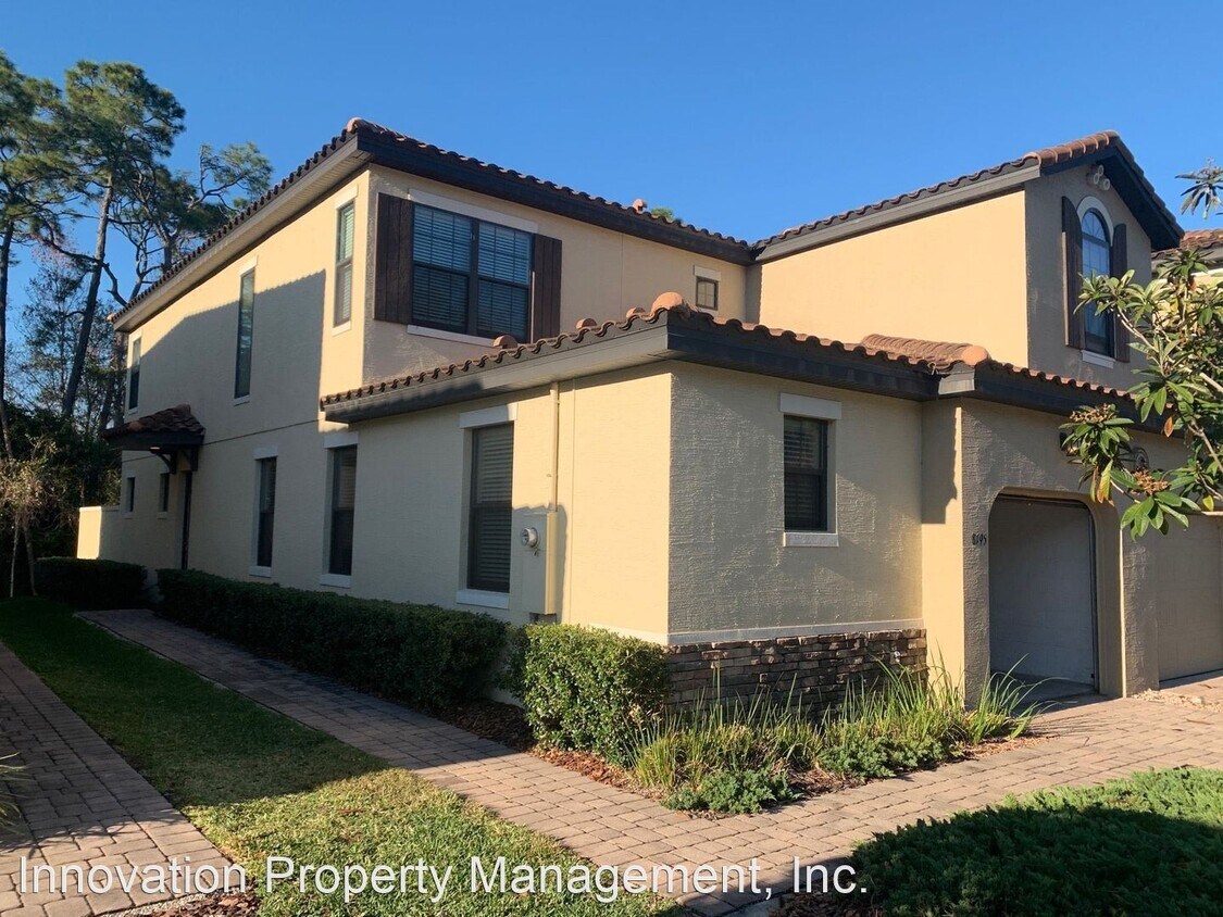 Primary Photo - 4 br, 3.5 bath House - 8195 Roseville Blvd