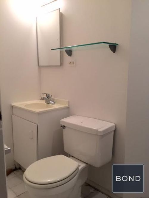 Foto del edificio - 212 E 88th St