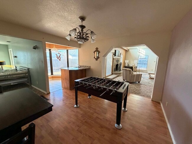 Foto del edificio - 1609 Westwind Dr