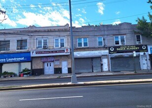Building Photo - 220-13 Jamaica Ave