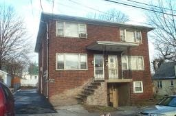 Primary Photo - 64-66 Harper Ave