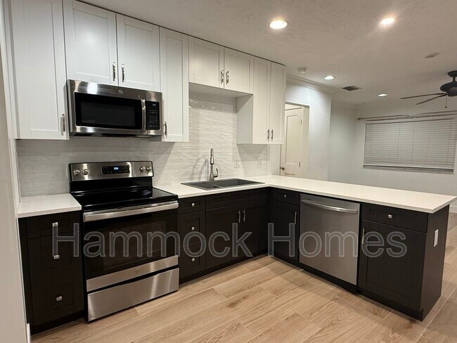 Foto del edificio - 5505 S Lois Ave