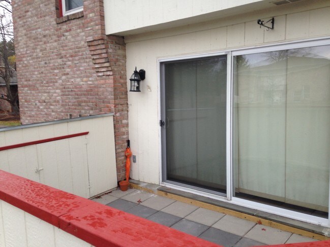 Foto del edificio - 280 Ledgewood Cir
