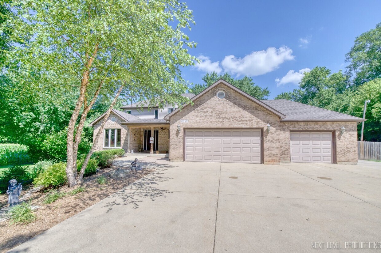 Foto principal - 41W300 Silver Glen Rd