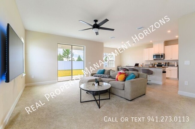 Building Photo - 14418 Crimson Ave