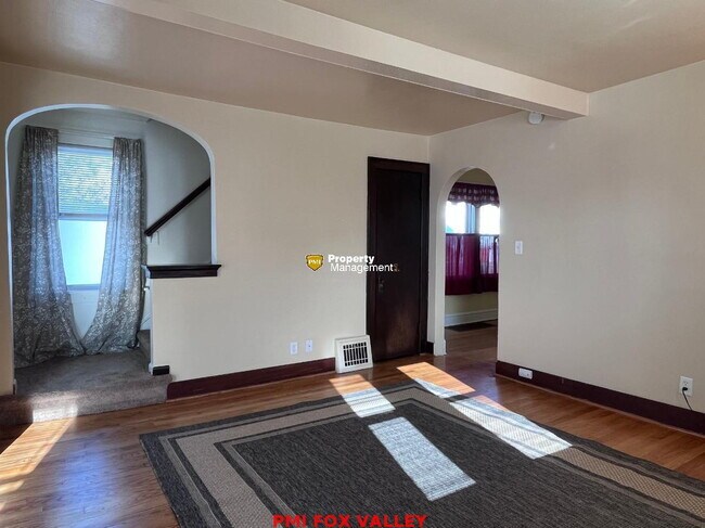 Foto del edificio - NICE house with wood floors