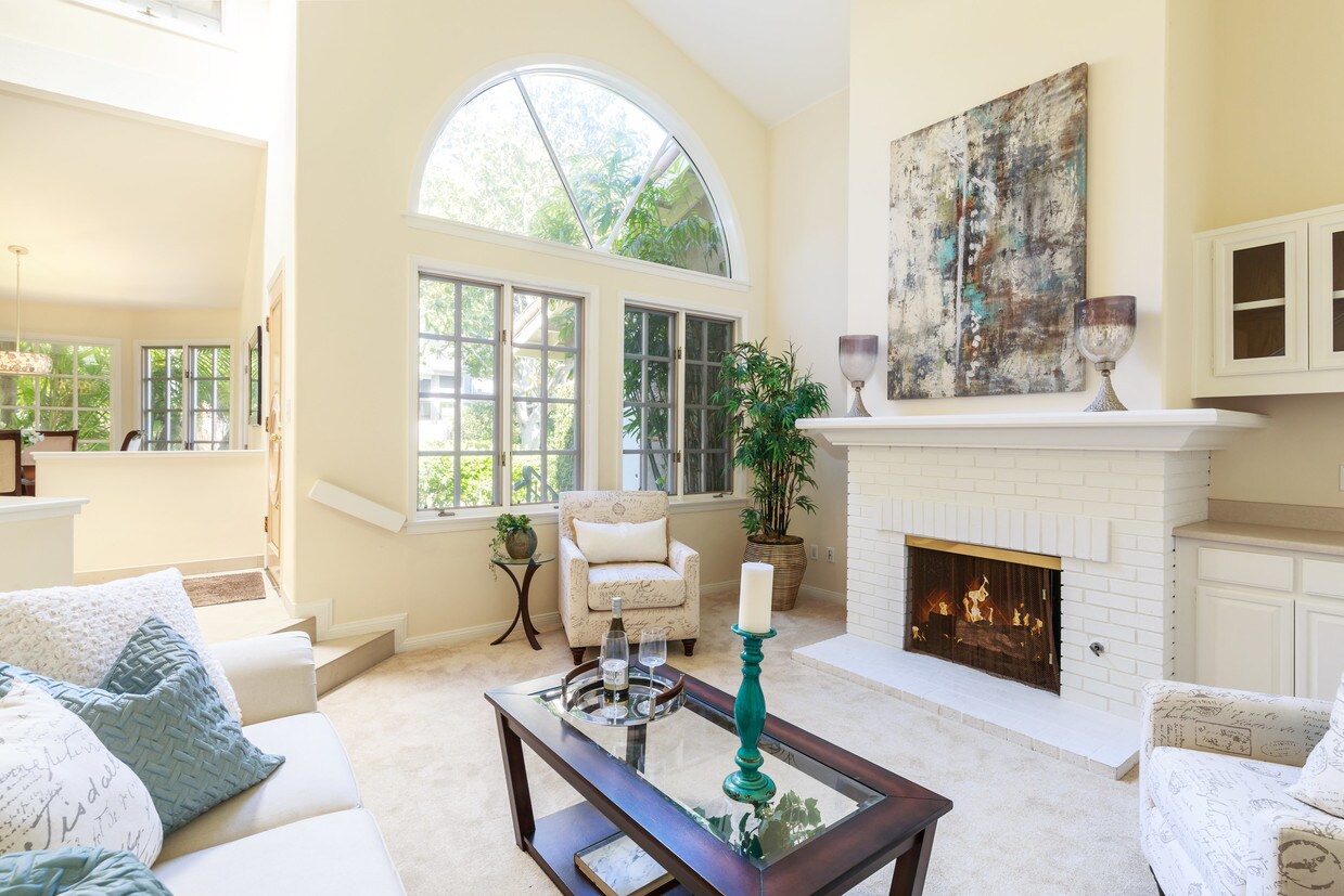 11 Evergreen Ln, Manhattan Beach, CA 90266 Townhome Rentals in