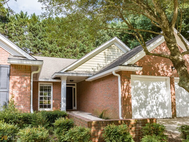 Building Photo - 304 Leeward Walk Ln