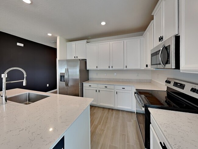 Building Photo - 9132 SW 57th Ter