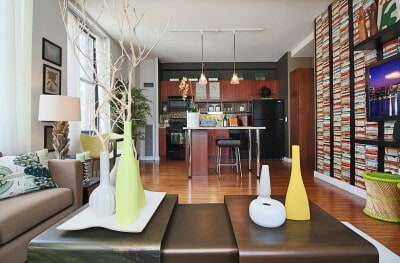 Building Photo - 69 E Lake St