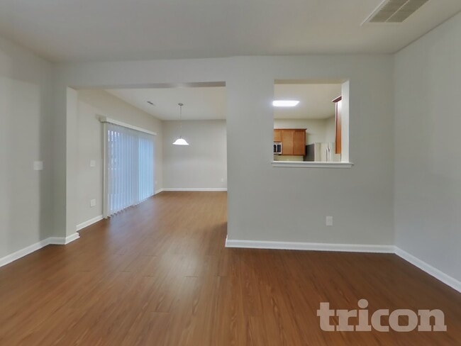 Building Photo - 2034 Aragon Lane