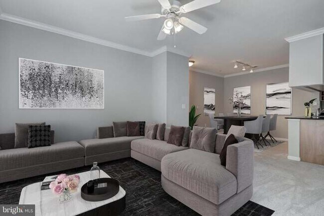 Building Photo - 12120 Garden Ridge Ln