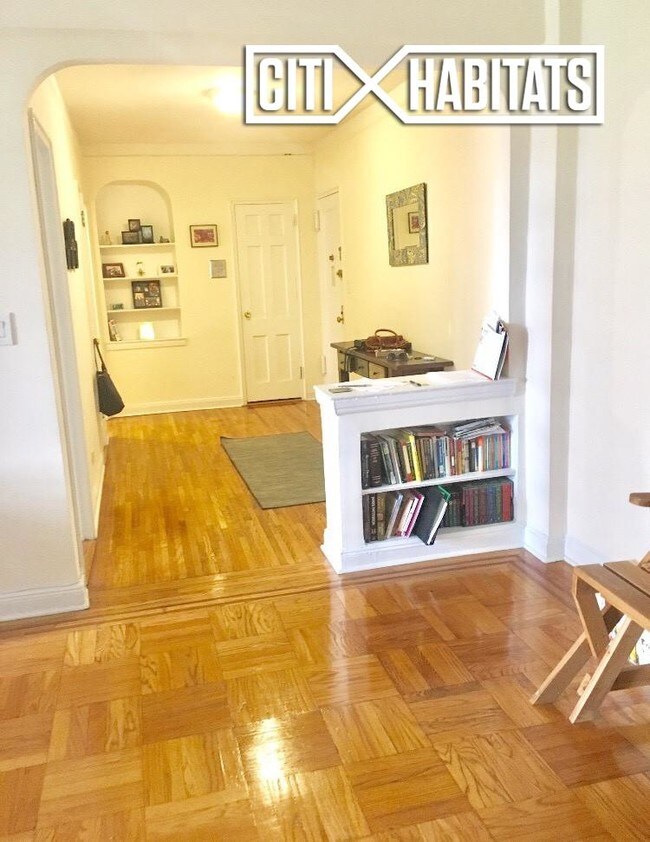 Foto del edificio - 7272 112th St