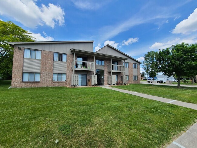 Foto del edificio - 18440 E 14 Mile Rd