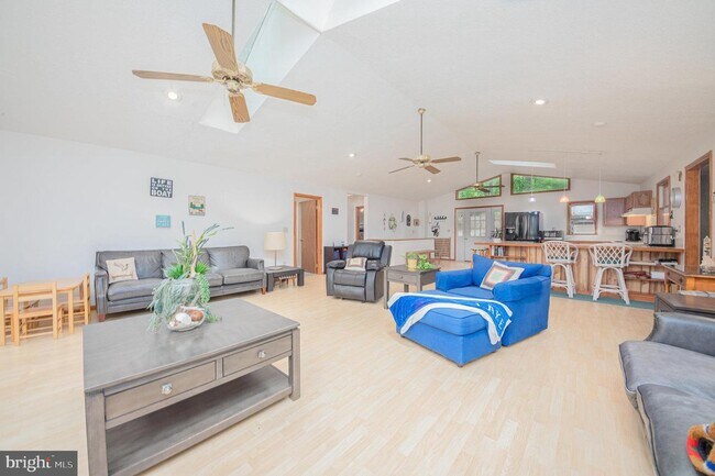Building Photo - 5408 Harbour Bluff