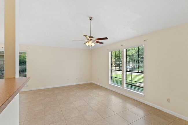 Foto del edificio - 5216 Beaverbrook Dr