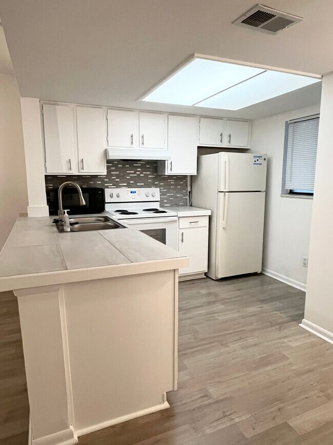 Foto del edificio - Two Bed, Two Bath Condo at Windsor Crossing