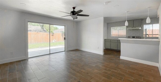 Building Photo - 9514 Skyline Dr