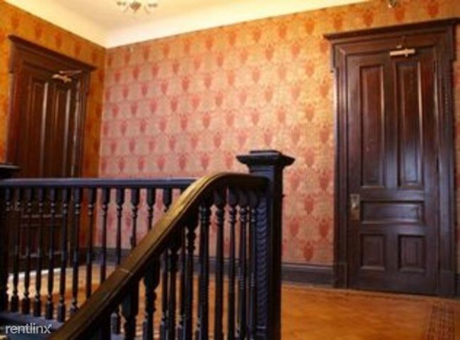 Foto del edificio - 414 W Ormsby Ave