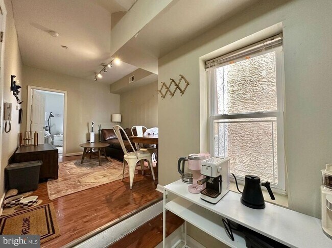 Foto del edificio - 1842 N Bouvier St