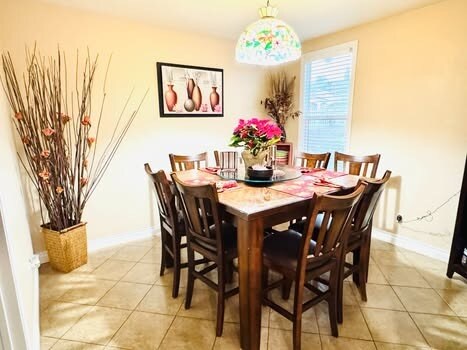 Foto del edificio - 24150 Willow Creek Rd