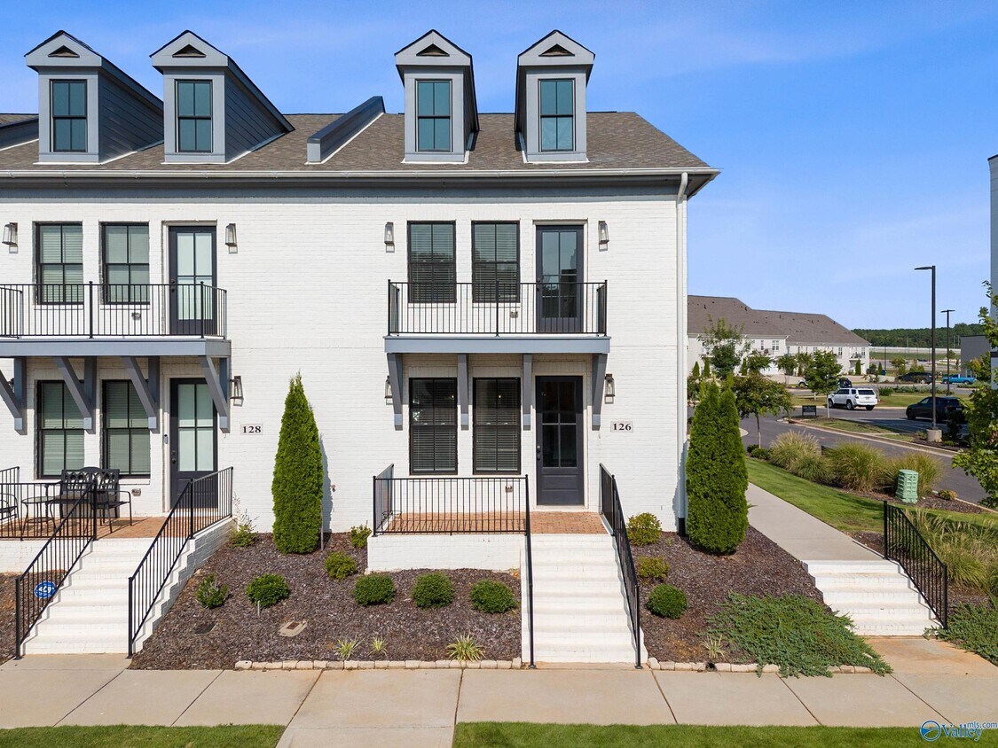 Foto principal - 126 Iberville St