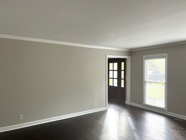 Foto del edificio - Located in River North and Jones Co School...