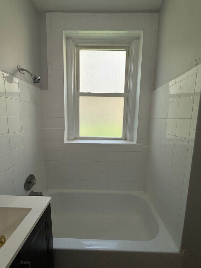 Foto del edificio - 4527 N Malden St