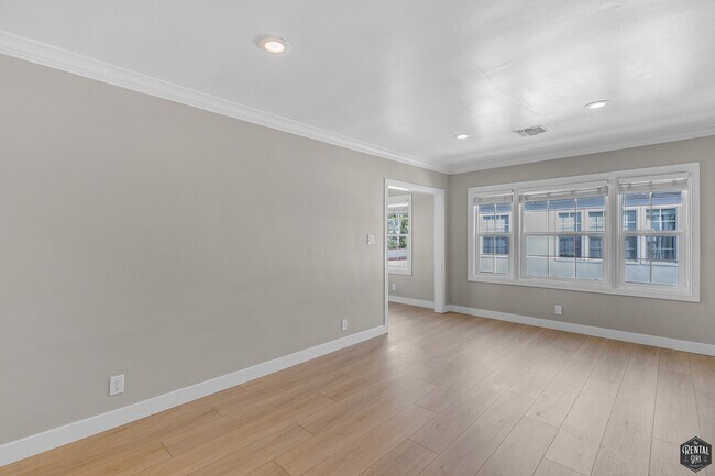 Foto del edificio - 8613 W Olympic Blvd