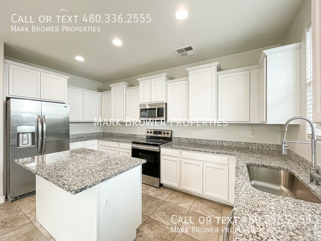 Building Photo - 5547 S Dillon