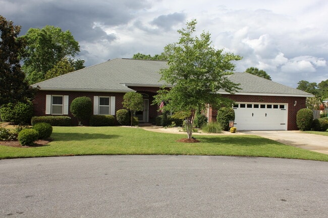 Building Photo - 1961 Pine Ranch Dr