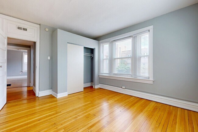 Interior Photo - Vandy House