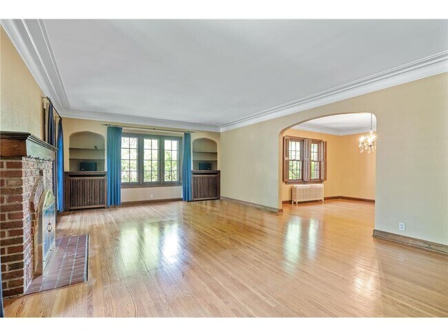 Building Photo - 5301 Girard Ave S