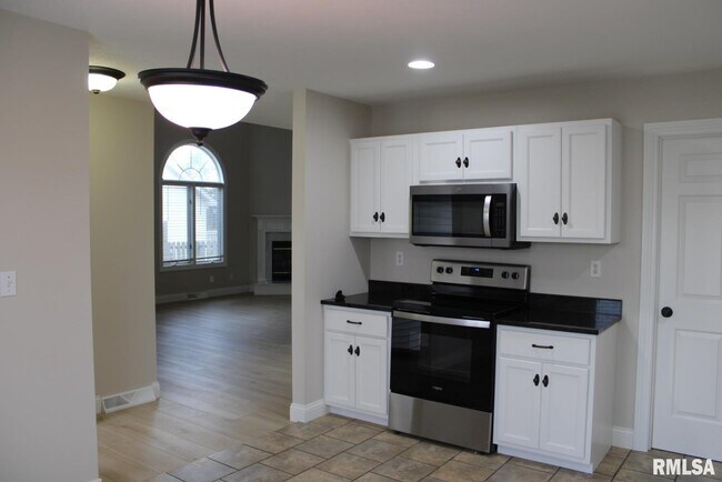 Foto del edificio - 2807 Cronin Dr