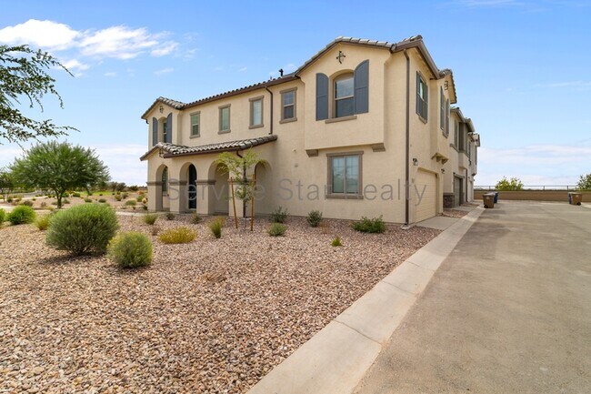 Building Photo - 1187 W Sparrow Dr