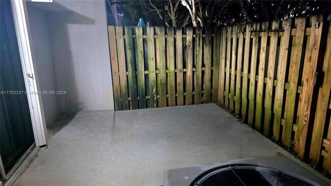 Foto del edificio - 14112 SW 121st Pl