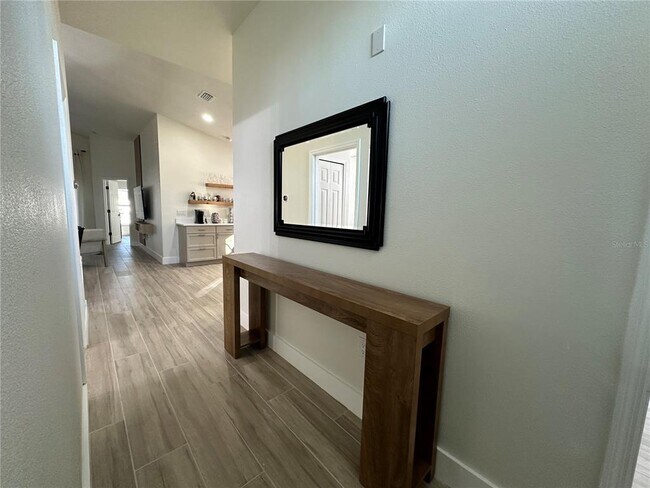 Foto del edificio - 17410 Woodcrest Way
