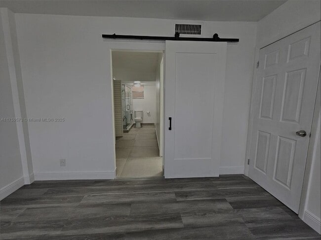 Building Photo - 404 NW 68th Ave