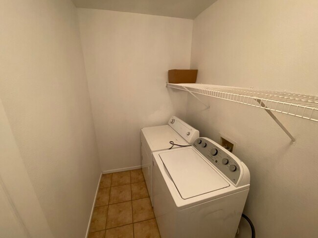 Foto del edificio - Gated community