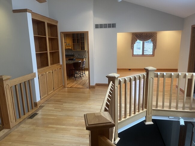 Photo - 180 Eleanor Dr House