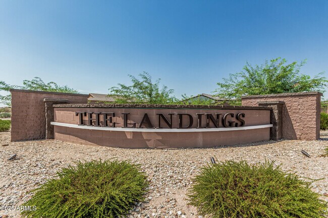 Building Photo - 4907 N 192nd Ln