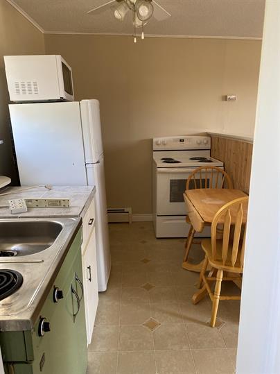 Photo du bâtiment - 115-115 Bayview Dr