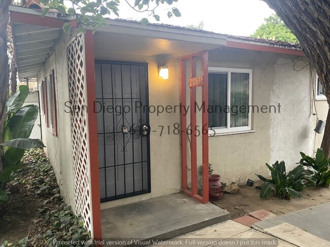 Building Photo - Embrace Coastal Living in this Charming 1-...