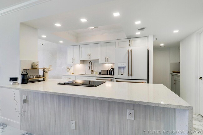 Foto del edificio - 5280 N Ocean Dr