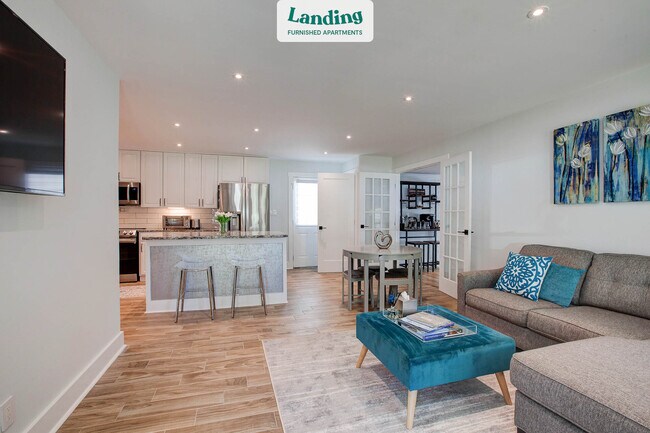 Foto del edificio - 3834 Lakeshore Dr