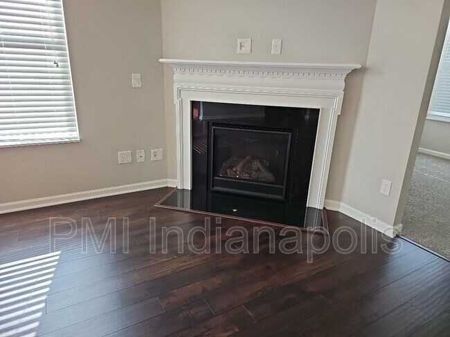 Building Photo - 10585 Cordiff Ct